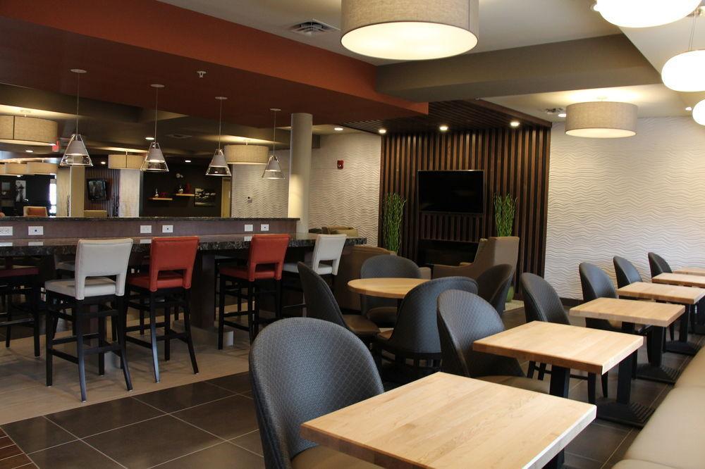 Holiday Inn Express & Suites Cold Lake By Ihg Exterior photo